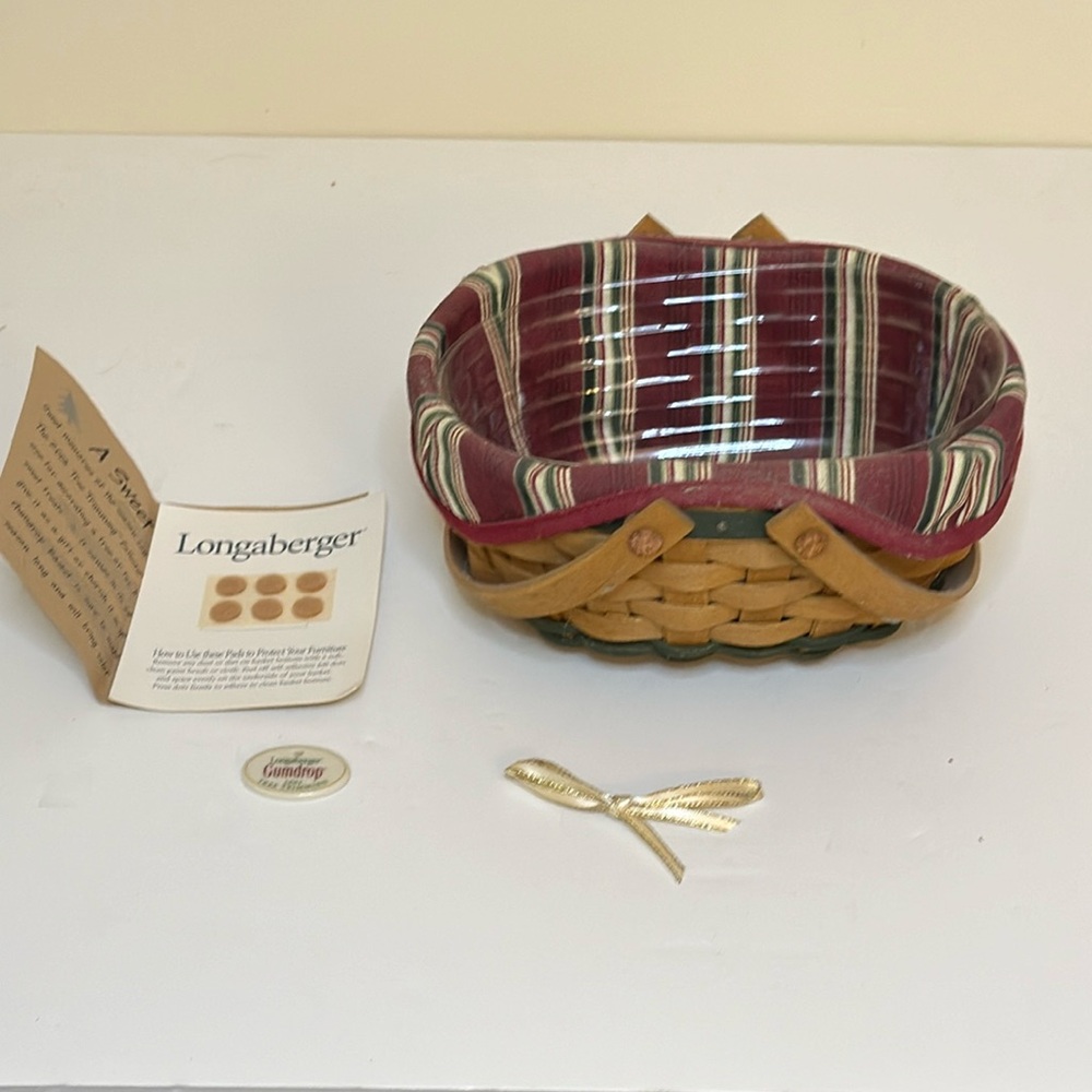 2004 Longaberger Basket Christmas Special.